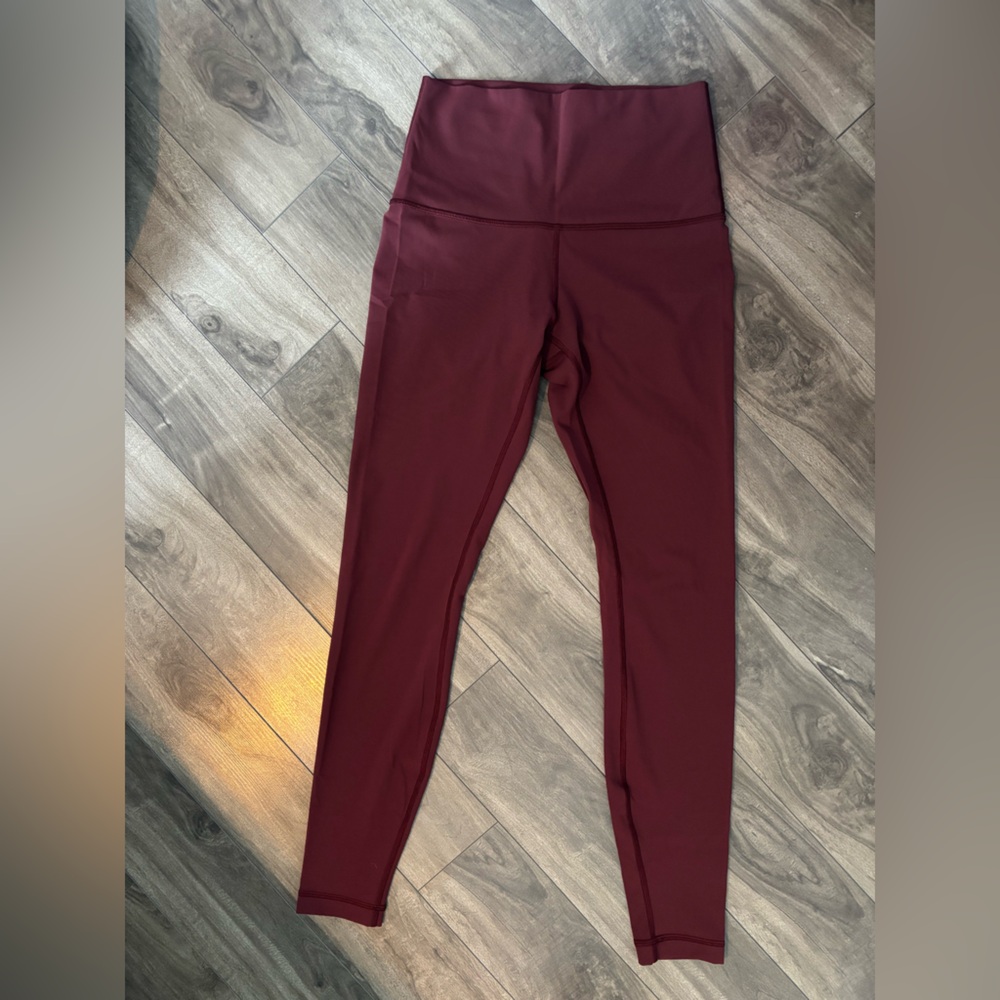 Lululemon  WunderUnder Luxtreme High Rise 28”